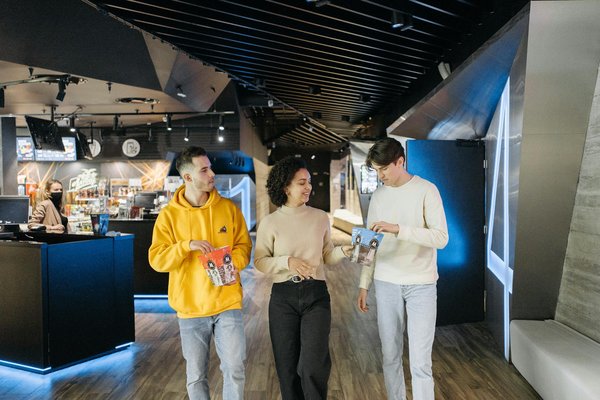 Wie kann man sich auf eine Solo-Reise vorbereiten und was sollte man beachten?